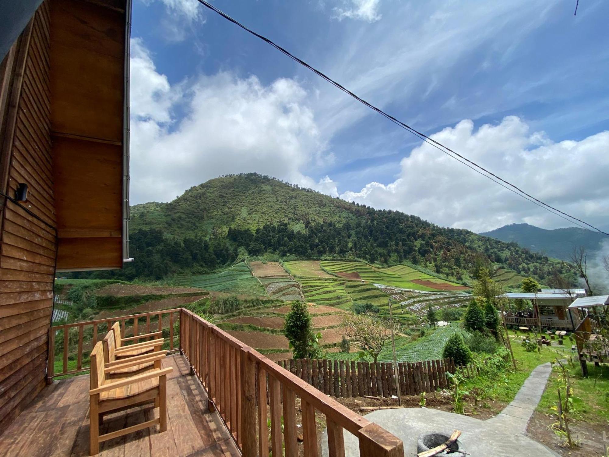 Satha Private Villa Dieng Banjarnegara Esterno foto